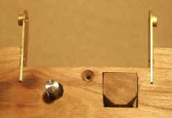 Charniere.JPG (37086 octets)